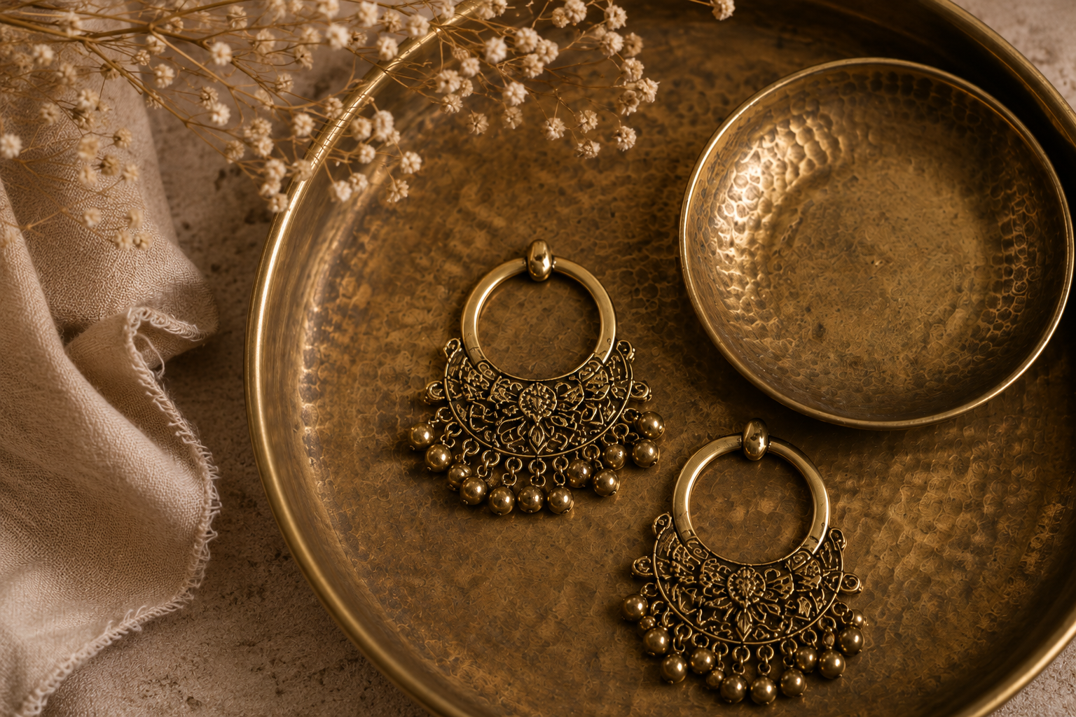 Brass plate with peacock feather — MORPUNK editorial